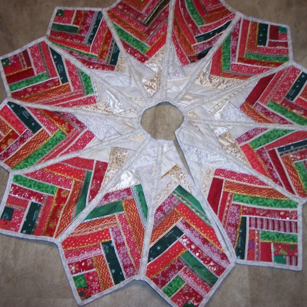 Handmade & Reversible Christmas Tree Skirt: Quilted & Embellished Tree Skirt